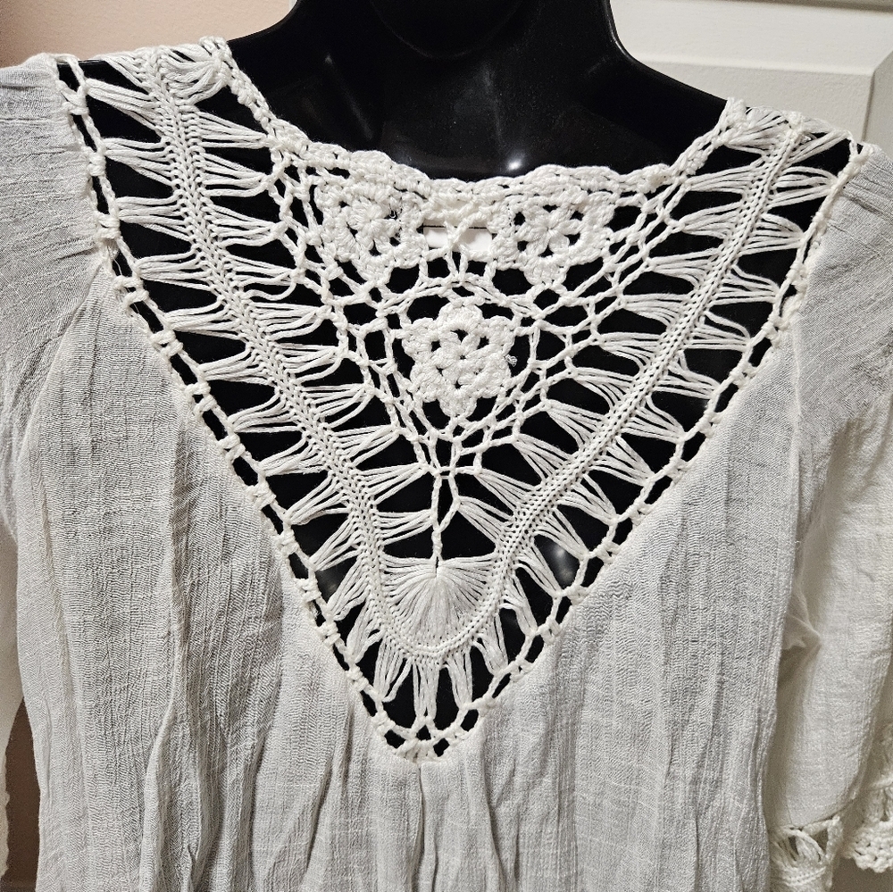 VENUS White Relaxed Cropped Tunic Or Swimsuit Cover-Up - Picture 11 of 13